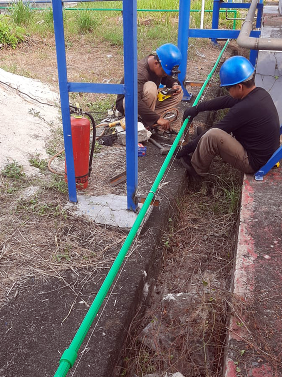 Pemasangan Jalur Pipa Air